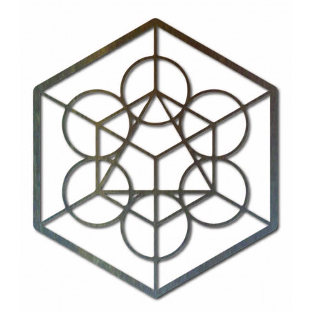 Drewniany obraz geometryczny na ścianie żniwa