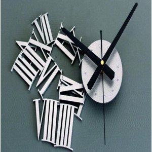 Metalowy zegar ścienny 3D z cyframi rzymskimi. 2