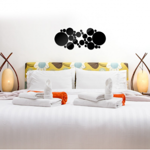 Lustra dekoracyjne. Naklejki lustro na ścianie jak obraz lub dekoracji, naklejki 3D akrylowe 2