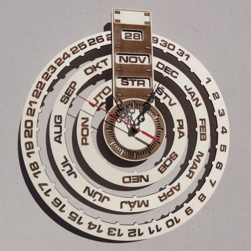 Grawerowany zegar ścienny, drewniany kalendarz...