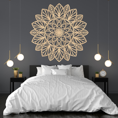 Drewniana mandala na ścianie Drewniana mandala na ścianie