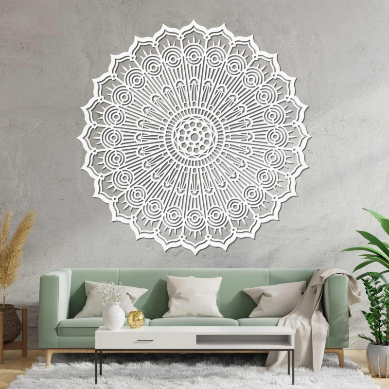 Drewniana mandala na ścianie