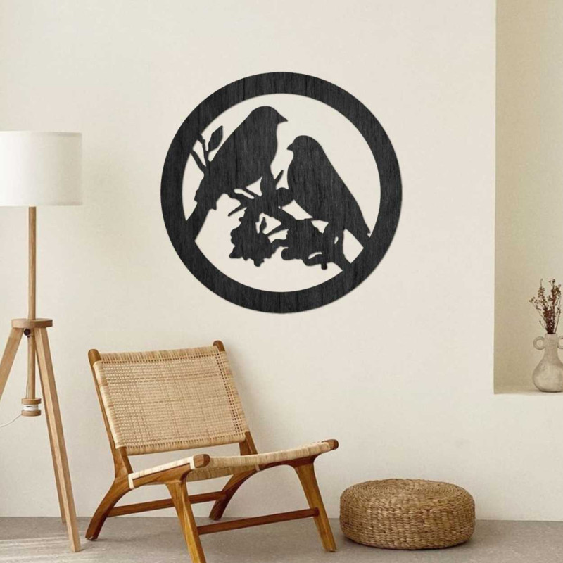 Drewniane malowidło ścienne przedstawiające ptaki na gałęzi