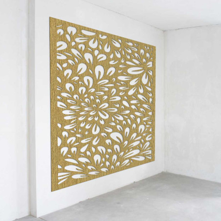 Ściana dekoracyjna z laserowym motywem kwitnącego kwiatu wykonanym z drewna. Ściana dekoracyjna z laserowym motywem kwitnącego kwiatu wykonanym z drewna.
