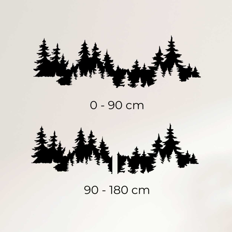 Rzeźbiony motyw lasu wykonany z drewna jako estetyczny dodatek na ścianę.