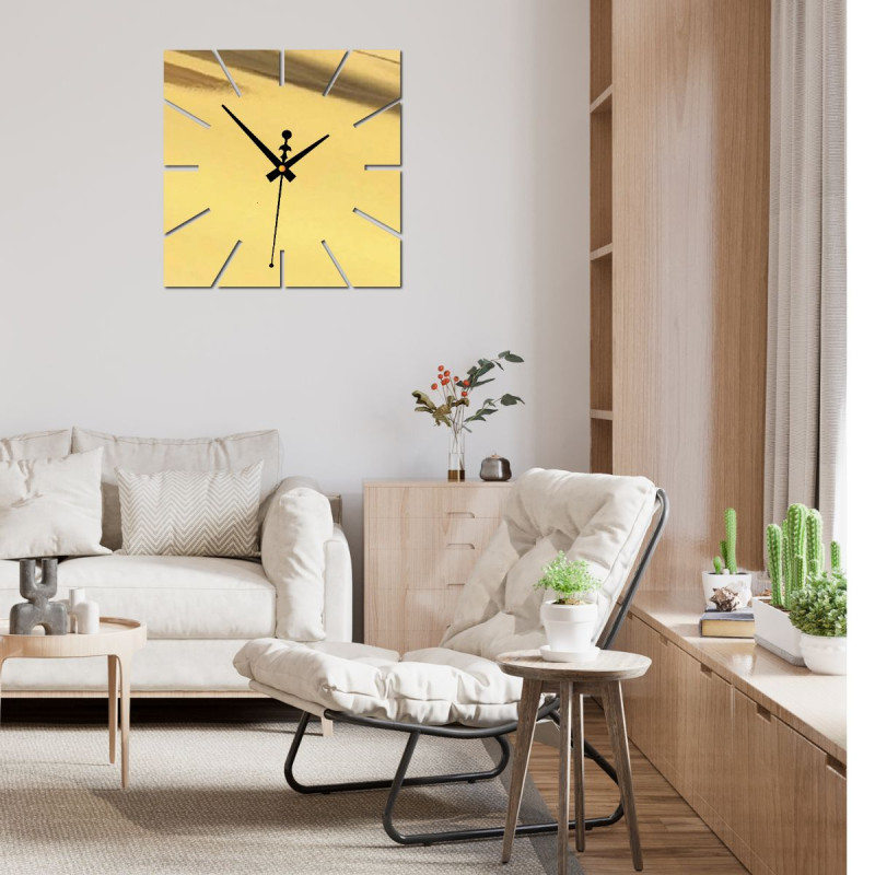 Czarny zegar ścienny bez cyfr o nowoczesnym designie