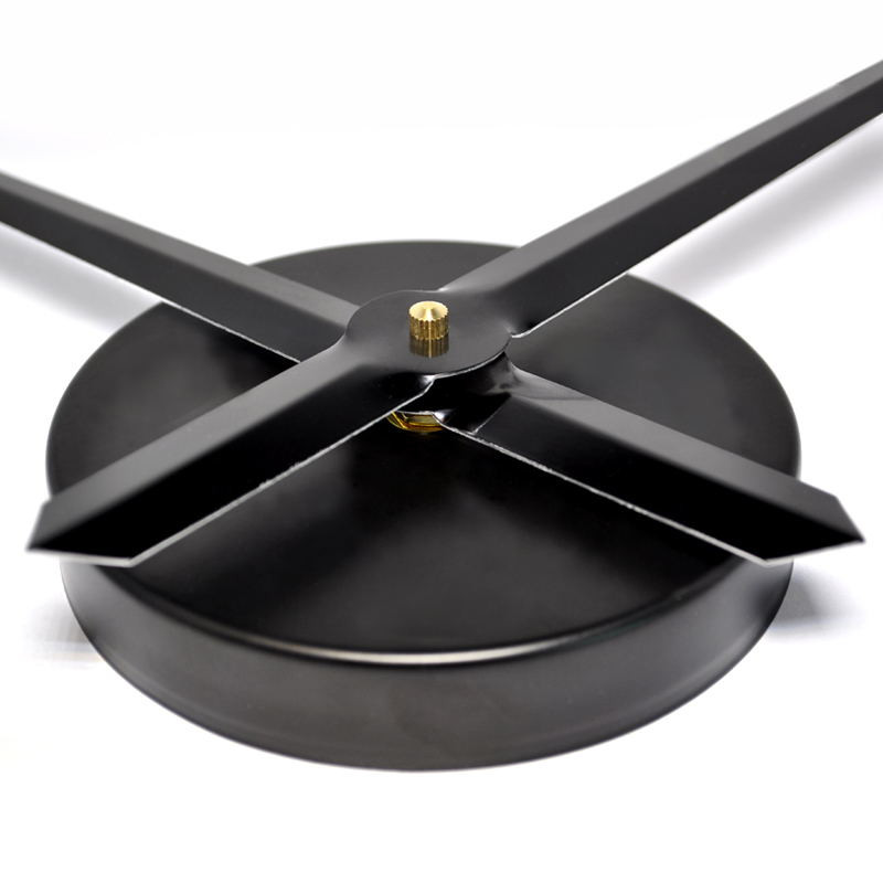 Nowoczesny zegar ścienny - DESIRE