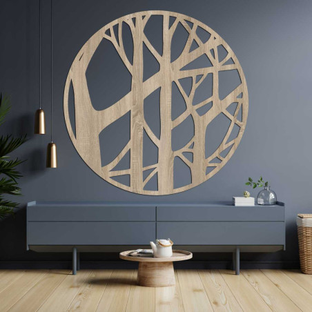 Naturalna drewniana dekoracja z misternie rzeźbionymi gałązkami Naturalna drewniana dekoracja z misternie rzeźbionymi gałązkami