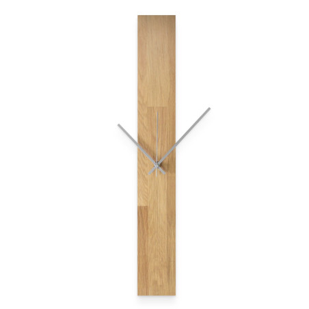 Minimalistyczny zegar z drewnianą podstawą i czarnymi wskazówkami, bez cyfr. Minimalistyczny zegar z drewnianą podstawą i czarnymi wskazówkami, bez cyfr.