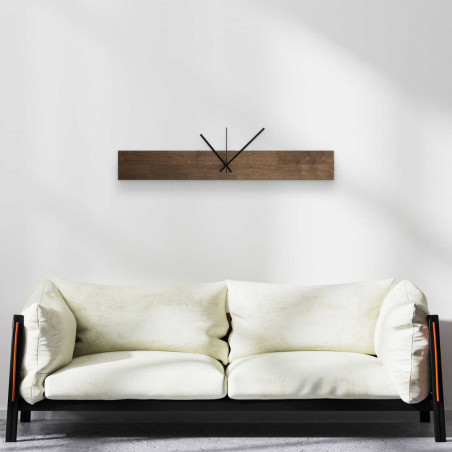 Zegar ścienny z naturalnego drewna z prostymi czarnymi wskazówkami Zegar ścienny z naturalnego drewna z prostymi czarnymi wskazówkami