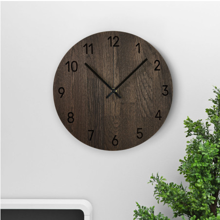 Minimalistyczne drewniane zegary są wyjątkową ozdobą ścienną, która przypadnie do gustu miłośnikom naturalnego stylu.