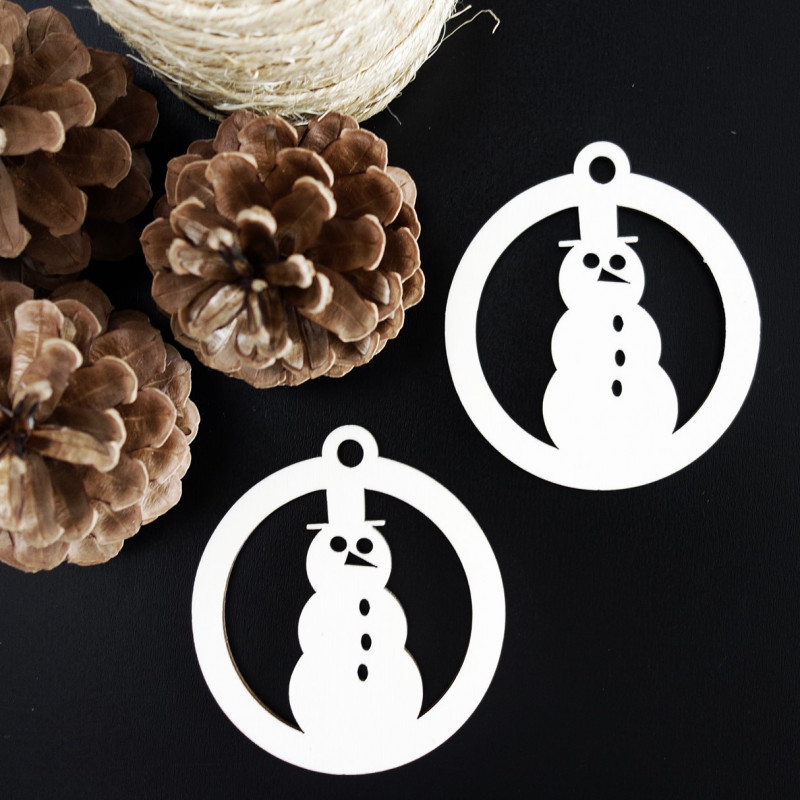 Bałwanek - drewniana ozdoba świąteczna, wymiary: 79x90 mm