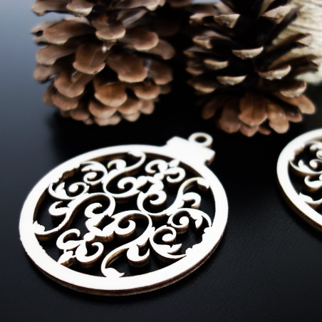 Drewniana ozdoba-bombka, wymiary: 79x90 mm